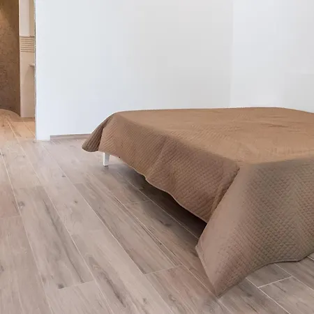 M361 - Marcelli, Nuovo Bilocale Con Giardino